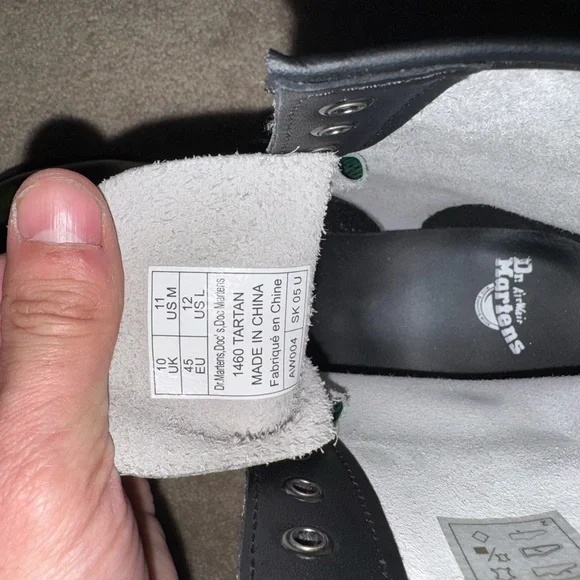 Dr. Martens plaid boots - Picture 4 of 4